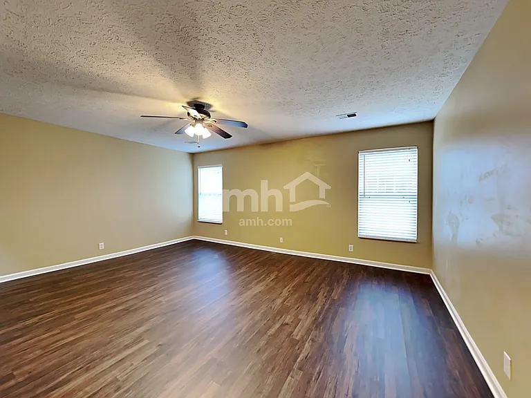 3136 Hidden Creek Dr — Photo 9