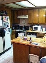 4th image of 693 Walnut Dr