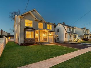 310 Clinton St, Bellmore, NY 11710