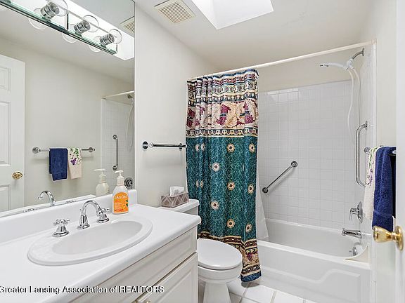 2nd image of 6343 Beechfield Dr