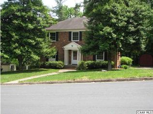 104 Surrey Rd, Charlottesville, VA 22901