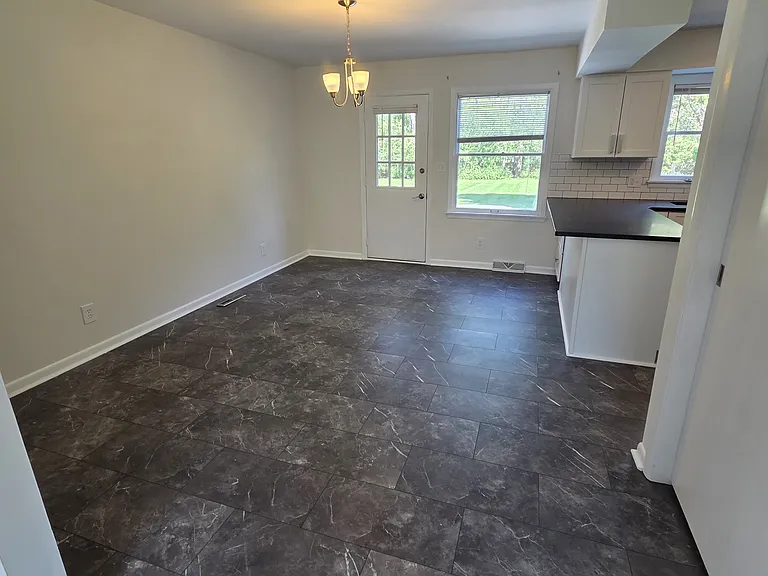 298 E North St #298 — Photo 14