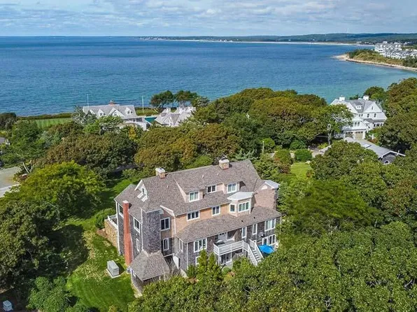 46 Gunning Point Avenue #1U, Falmouth, MA 02540