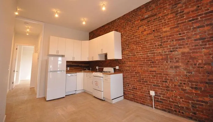 Rented by MNS | media 4