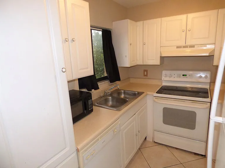 3074 Broadpoint Dr — Photo 8