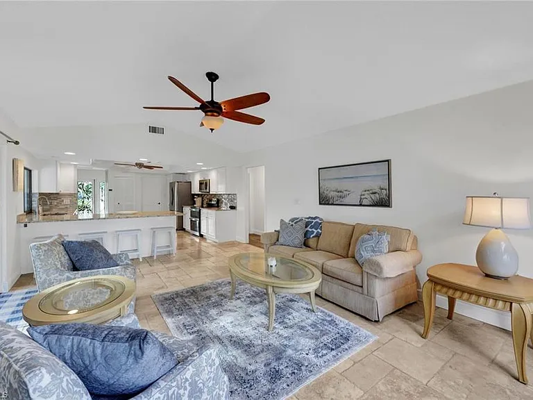 9940 Treasure Cay Ln — Photo 7