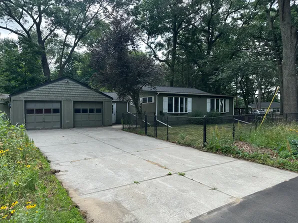 14566 154th Ave, Grand Haven, MI 49417