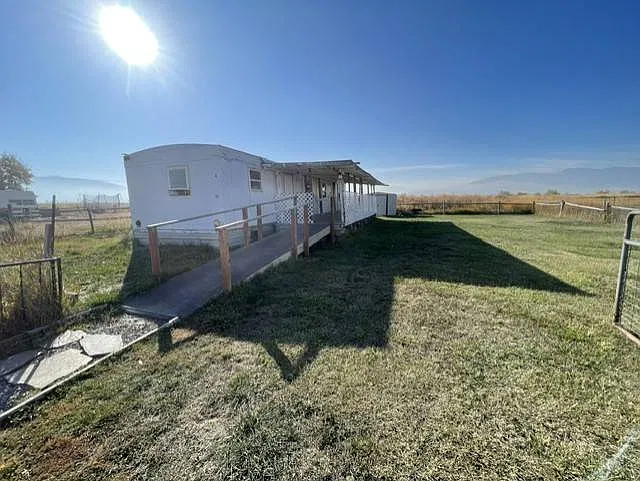 2 bed, 650 sqft, $675 — Photo 2