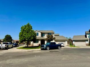 5382 W Terrace Ave, Fresno, CA 93722