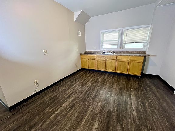 large eat in kitchen