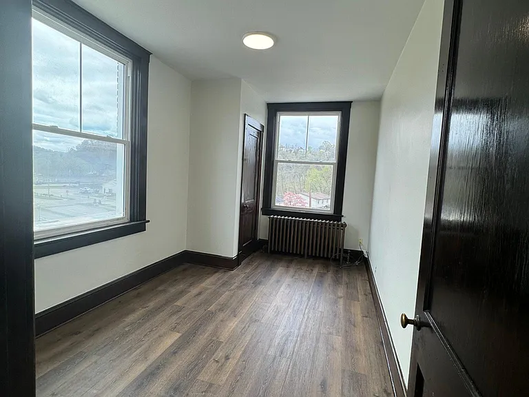 208 N Warren Ave #G — Photo 17
