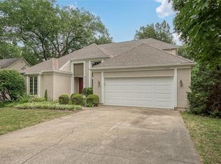 11293 Craig St, Overland Park, KS 66210