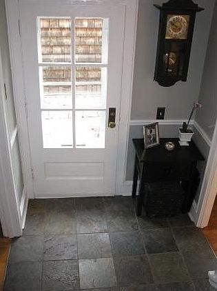 3rd image of 2315 E Olive St