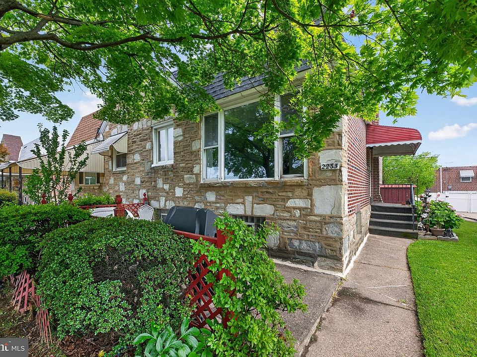 1st image of 2233 Solly Ave