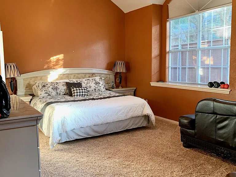 103 Stonecreek Dr — Photo 8