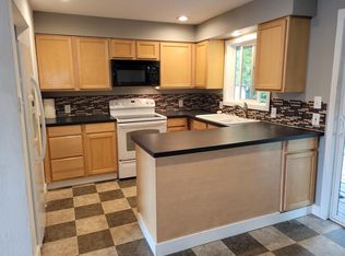 12007 NE Plantation Rd, Vancouver, WA 98685