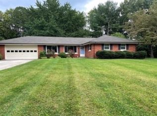 3152 Chatham Dr, Lexington, KY 40503
