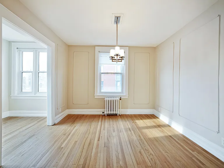 407 Elgin St — Photo 8
