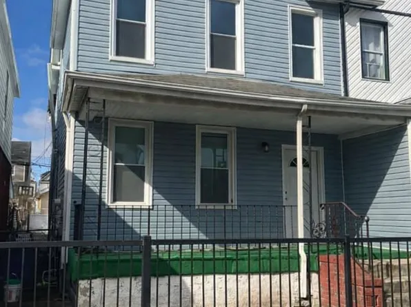 10532 130th St #2, South Richmond Hill, NY 11419