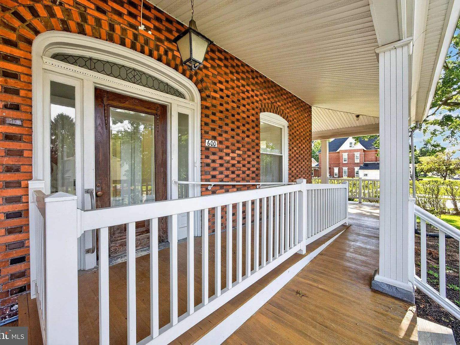 2 bed, 2.0 bath, 1425 sqft, $2,395 — Photo 4
