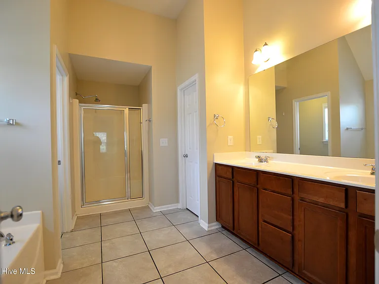919 Stagecoach Dr — Photo 17