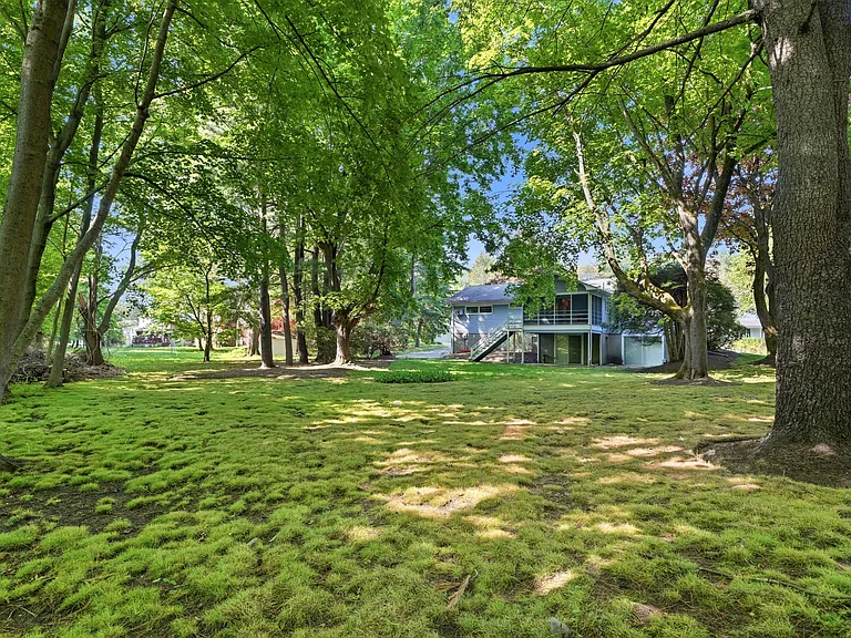 6 Saddle Club Rd — Photo 29