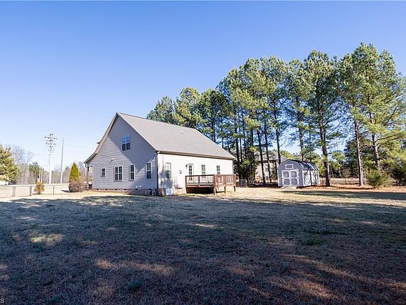 4th image of 112 Wallburg Fields Ln