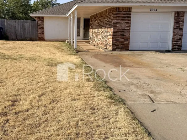 7024-26 Woodlake Duplex, 7024 Woodlake Dr, Oklahoma City, OK 73132