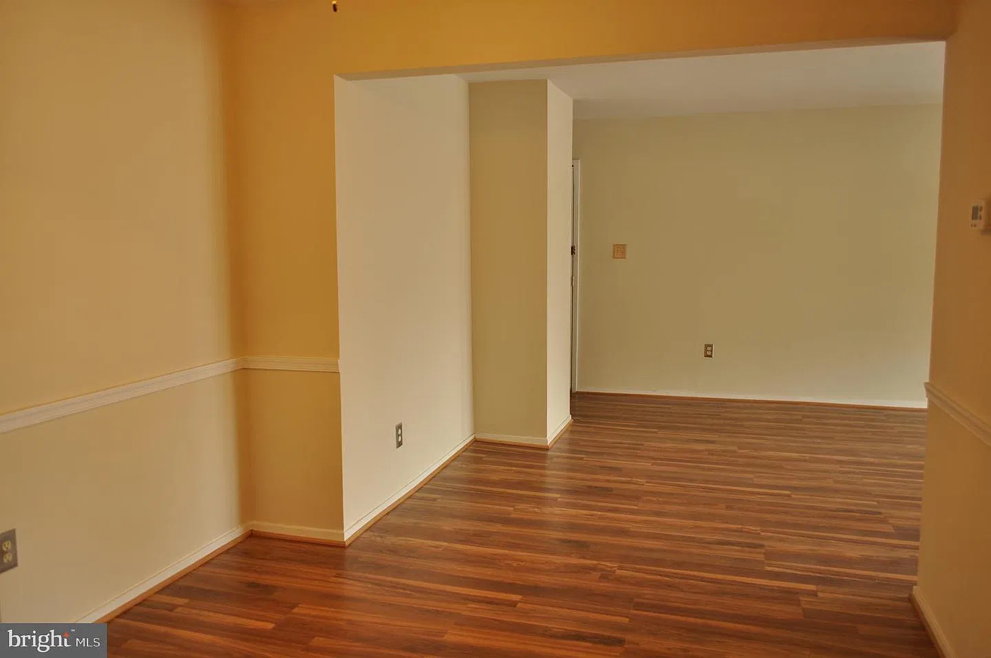 2 bed, 895 sqft, $1,850 — Photo 2
