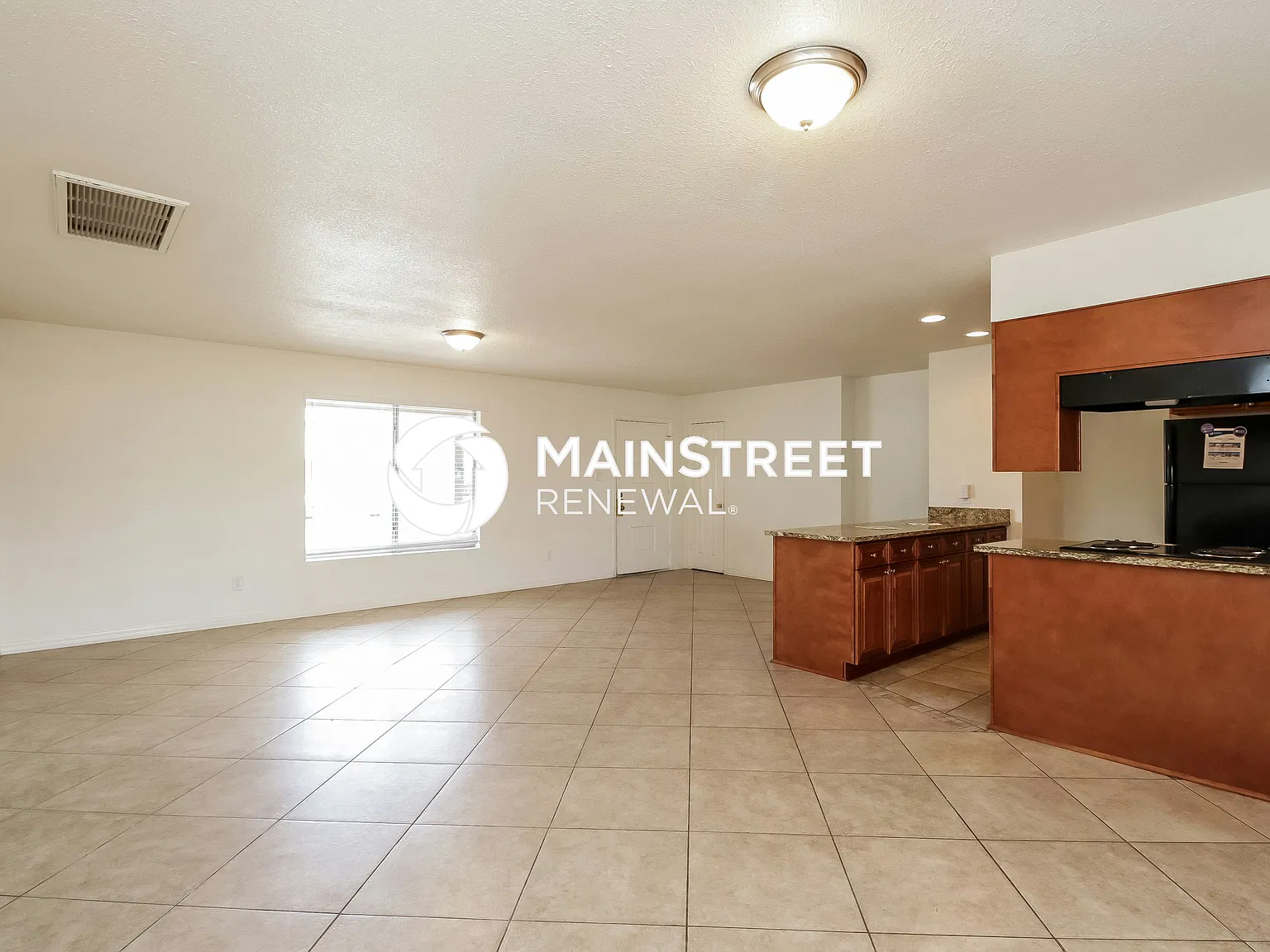 4725 W Crittenden Lane — Photo 4