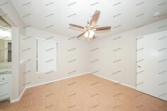 2133 Lonnie Ln — Photo 6