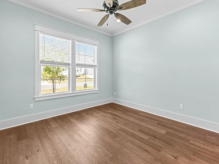 465 Karcher Ave — Photo 34