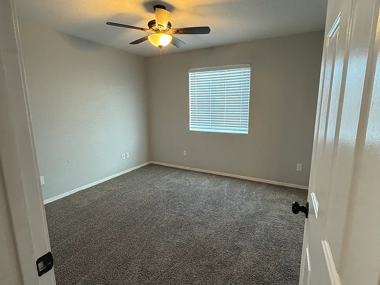 2064 E Desert Palms Dr — Photo 19