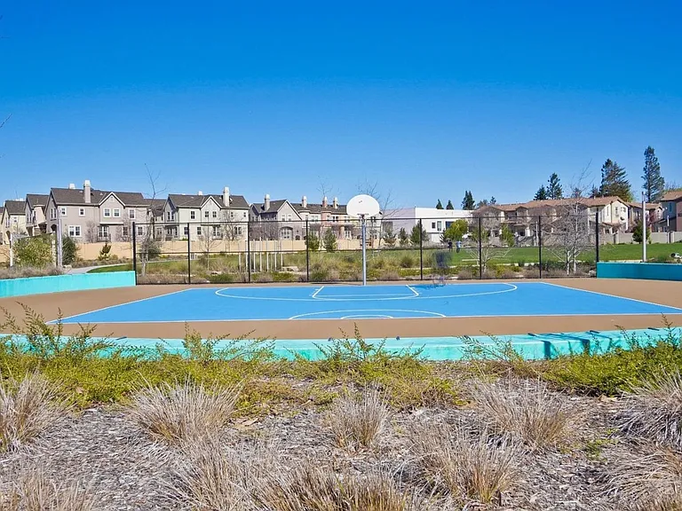 521 Porpoise Bay Ter #A — Photo 82
