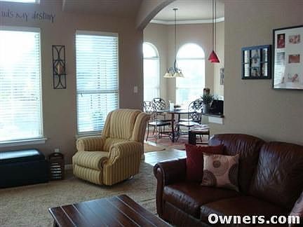 5th image of 1121 Berkley Dr