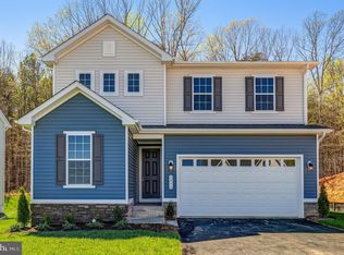 2816 White Tail Dr, Locust Grove, VA 22508