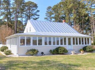 88 Seagull Ln, Topping, VA 23169