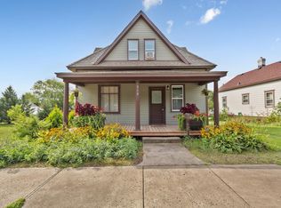 310 Oak Ave SW, Montgomery, MN 56069