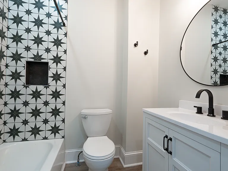 51 W Fairview St — Photo 18