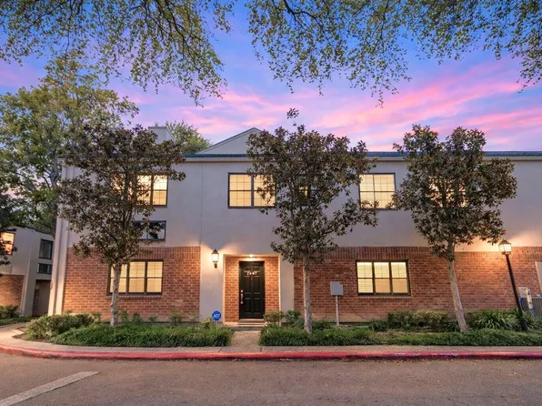 2440 Bering Dr, Houston, TX 77057