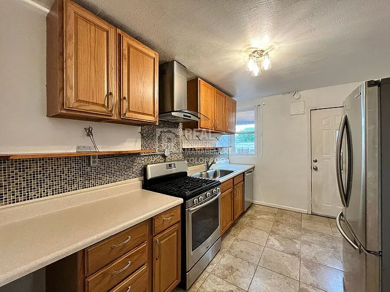 4032 Lipan St — Photo 3
