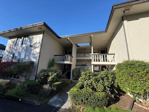 6627 Lakeview Dr, Kirkland, WA