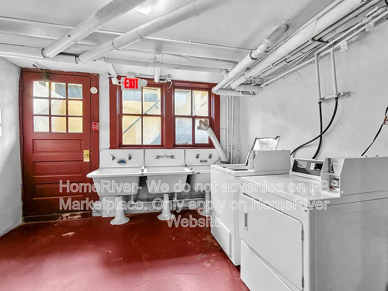 1001 S Monroe St #8 — Photo 13