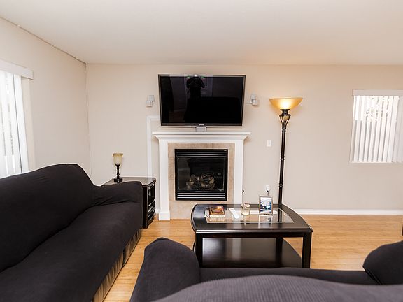 5th image of 12707 Bradley Ave