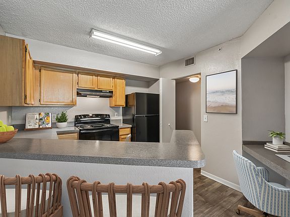 4th image of 5601 Edenfield Rd #321