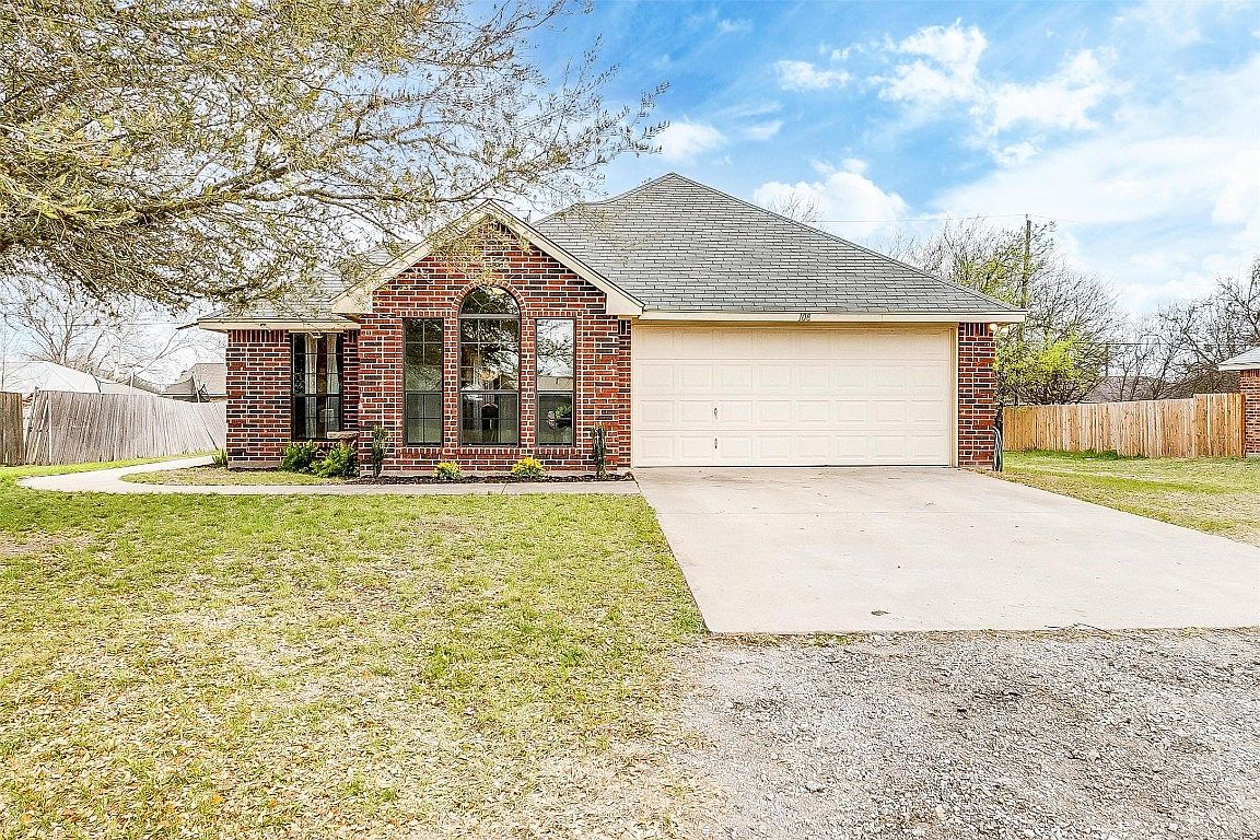 108 Grayson Dr, Itasca, TX 76055 Zillow