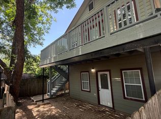 2002 Willow St #B, Austin, TX 78702