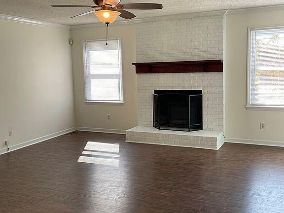 4th image of 205 Auten Cir