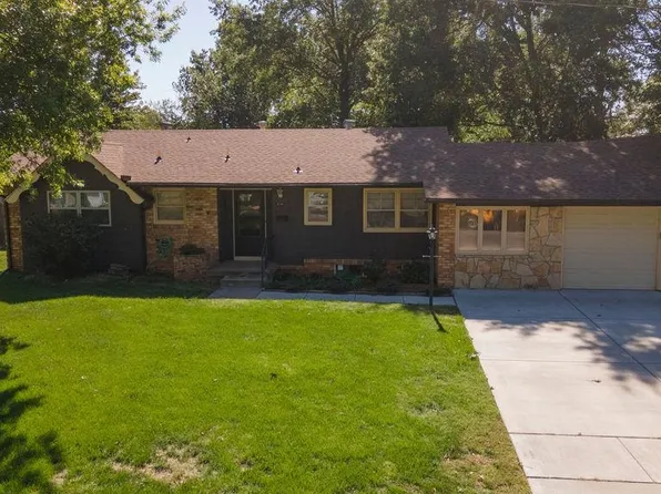 9201 W Delano Ave, Wichita, KS 67212