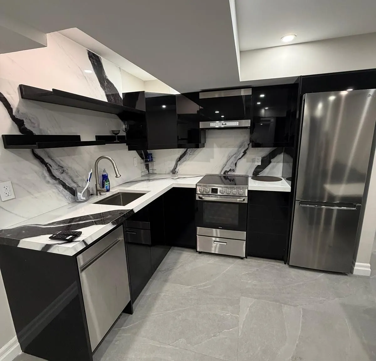 1 bed, $2,100 — Photo 2